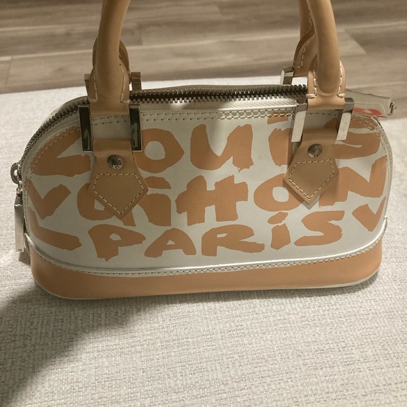 Rare authentic Louis Vuitton Graffiti Alma - Picture 3 of 16